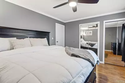 14 Kenneth Lane, North Babylon, NY 11703 - Photo 17