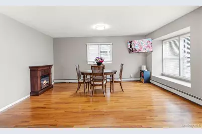 14 Kenneth Lane, North Babylon, NY 11703 - Photo 3