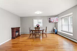 14 Kenneth Ln, North Babylon, NY 11703 - Photo 3