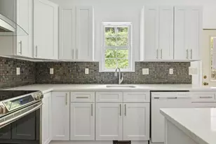 61 Hudson St, Kingston, NY 12401 - Photo 13