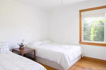 427 Sound Road, Greenport, NY 11944 - Photo 5