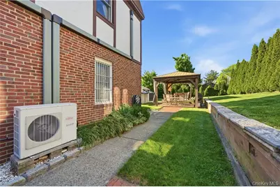 125-11 7th Avenue, College Point, NY 11356 - Photo 39