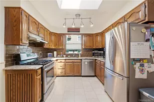 125-11 7th Ave, College Point, NY 11356 - Photo 25
