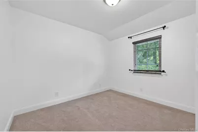 8 Lee Gray Court, Glen Cove, NY 11542 - Photo 23