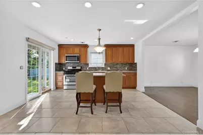8 Lee Gray Court, Glen Cove, NY 11542 - Photo 15