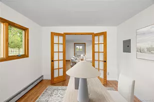 19 Palm Ln, Westbury, NY 11590 - Photo 19