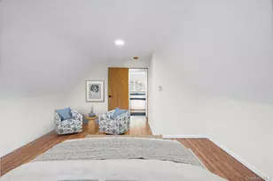 19 Palm Ln, Westbury, NY 11590 - Photo 25