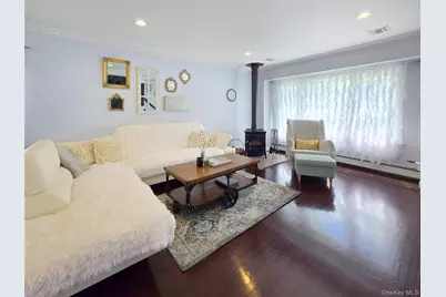 188 Elsie Avenue, Merrick, NY 11566 - Photo 5