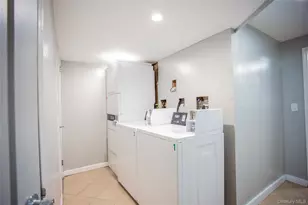 470 E Broadway, Long Beach, NY 11561 - Photo 11