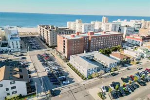 470 E Broadway, Long Beach, NY 11561 - Photo 13