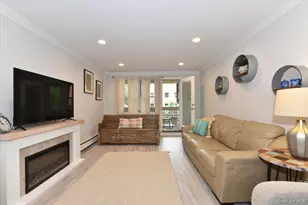 50 Hill Park Ave, Great Neck, NY 11021 - Photo 9