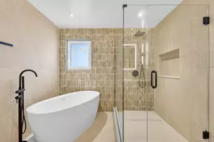 2 Lee Pl, Old Bethpage, NY 11804 - Photo 31