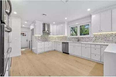 2 Lee Place, Old Bethpage, NY 11804 - Photo 15