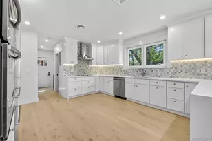 2 Lee Pl, Old Bethpage, NY 11804 - Photo 15