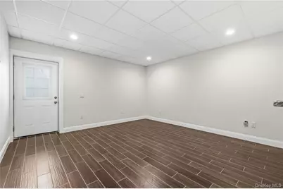 68 Maple Avenue, Bethpage, NY 11714 - Photo 39