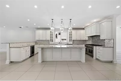 68 Maple Avenue, Bethpage, NY 11714 - Photo 9