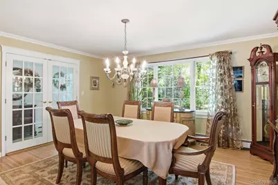 28 King Arthurs Court, Saint James, NY 11780 - Photo 7