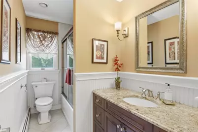 28 King Arthurs Court, Saint James, NY 11780 - Photo 15