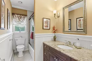 28 King Arthurs Ct, Saint James, NY 11780 - Photo 15