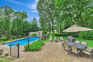 28 King Arthurs Ct, Saint James, NY 11780 - Photo 19