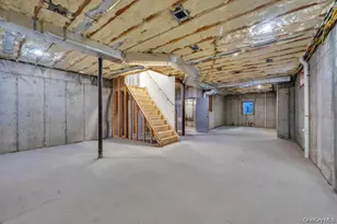 143 Emerson Ave, Floral Park, NY 11001 - Photo 29