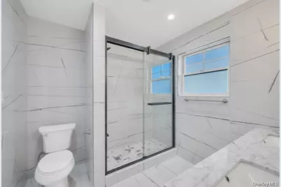 143 Emerson Avenue, Floral Park, NY 11001 - Photo 19