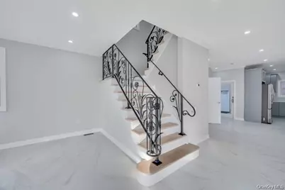 143 Emerson Avenue, Floral Park, NY 11001 - Photo 15