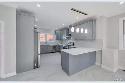 143 Emerson Avenue, Floral Park, NY 11001 - Photo 9