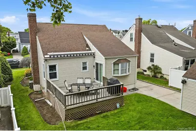 257 Jefferson Street, Franklin Square, NY 11010 - Photo 5