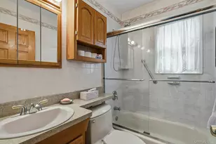 257 Jefferson St, Franklin Square, NY 11010 - Photo 25