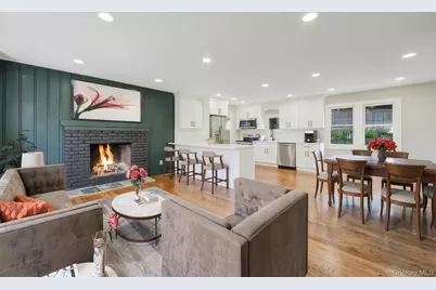 81 E 24th Street, Huntington Station, NY 11746 - Photo 5