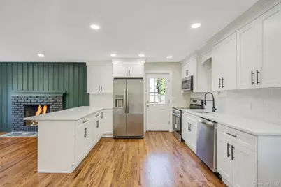 81 E 24th Street, Huntington Station, NY 11746 - Photo 3