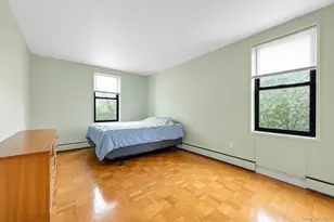 1110 Stadium Ave, Bronx, NY 10465 - Photo 15