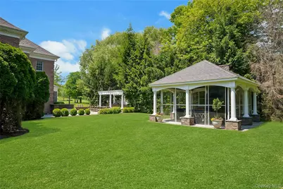 8-10 Championship Drive, Mamaroneck, NY 10543 - Photo 29