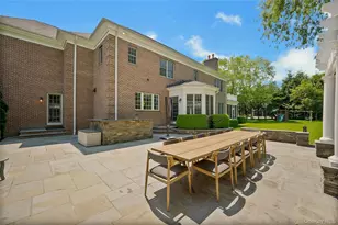 8-10 Championship Dr, Mamaroneck, NY 10543 - Photo 33