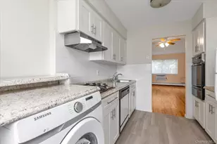 93-24 243rd St, Bellerose, NY 11426 - Photo 3