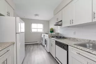 93-24 243rd St, Bellerose, NY 11426 - Photo 7