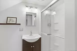 11 Greenport Pkwy, Hudson, NY 12534 - Photo 21