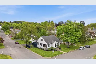 11 Greenport Parkway, Hudson, NY 12534 - Photo 35