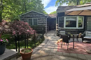 20 Oaktree Dr, Smithtown, NY 11787 - Photo 25