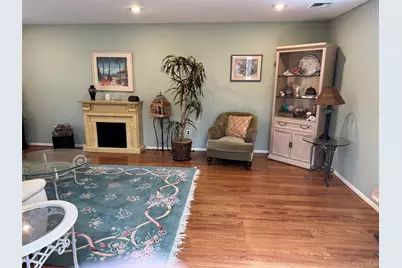 20 Oak Tree Drive, Smithtown, NY 11787 - Photo 5