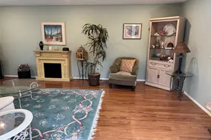 20 Oaktree Dr, Smithtown, NY 11787 - Photo 5