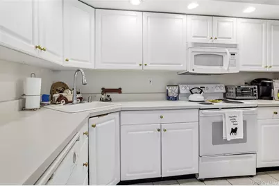 74 Lake Marie Lane #74, Bedford Hills, NY 10507 - Photo 7