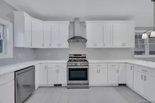 141 Emerson Ave, Floral Park, NY 11001 - Photo 13