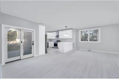 141 Emerson Avenue, Floral Park, NY 11001 - Photo 9