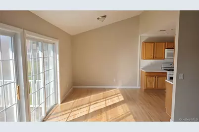 26 Rose Lane, Mount Sinai, NY 11766 - Photo 5