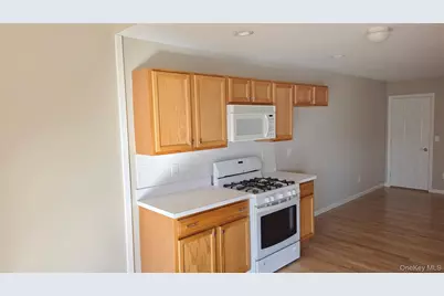 26 Rose Lane, Mount Sinai, NY 11766 - Photo 11