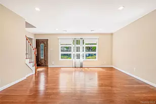 6 Arizona Ave, Syosset, NY 11791 - Photo 23