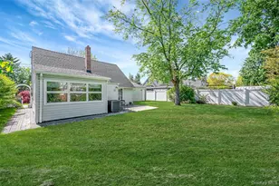 6 Arizona Ave, Syosset, NY 11791 - Photo 19