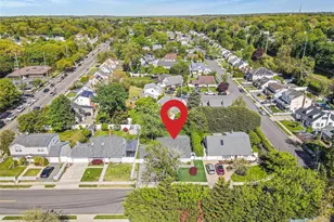 6 Arizona Ave, Syosset, NY 11791 - Photo 9